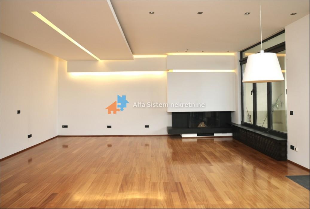 Izdavanje: Petosoban stan 176 m², Vračar – Beograd