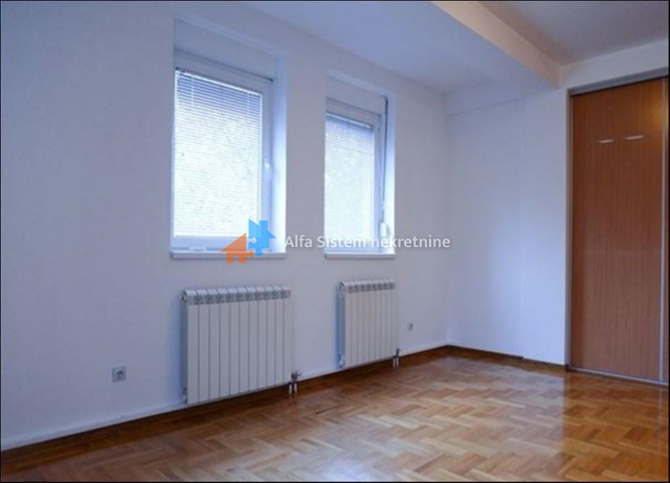 Izdavanje: Dvoiposoban stan 55 m², Voždovac – Beograd