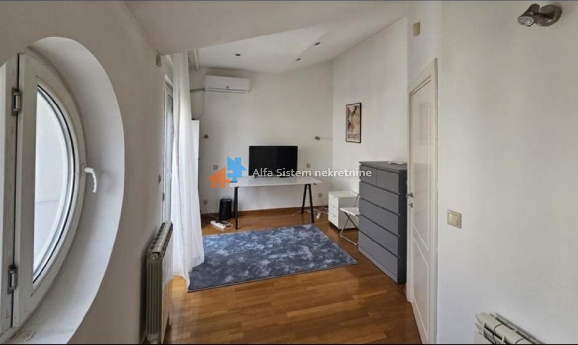 Izdavanje: Kuća 200 m², Dedinje – Beograd