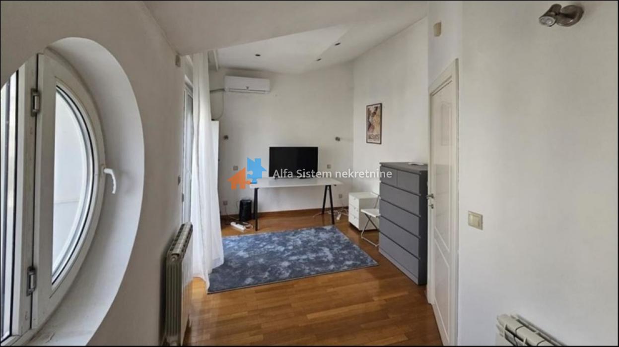 Izdavanje: Kuća 200 m², Dedinje – Beograd Izdavanje: Kuća 200 m², Dedinje – Beograd