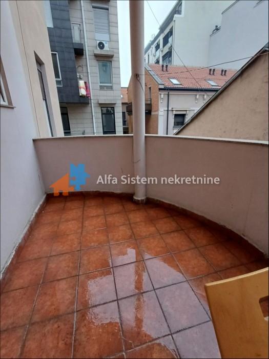 Izdavanje: Trosoban stan 95 m², Palilula – Beograd