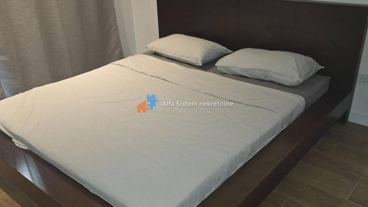Izdavanje: Kuća 250 m², Savski venac – Beograd Izdavanje: Kuća 250 m², Savski venac – Beograd