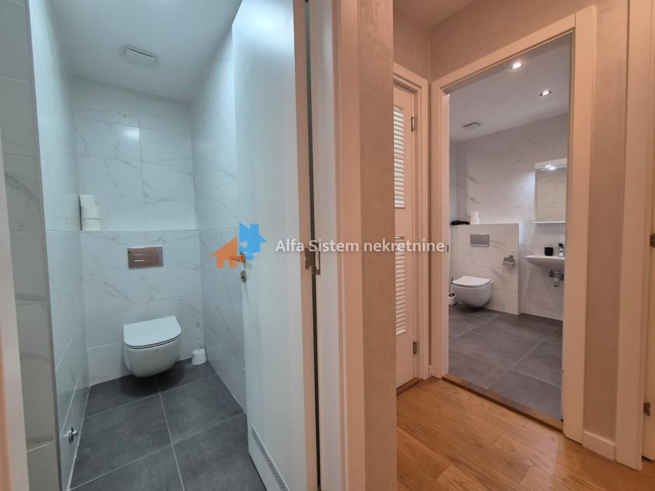 Izdavanje: Trosoban stan 95 m², Voždovac – Beograd