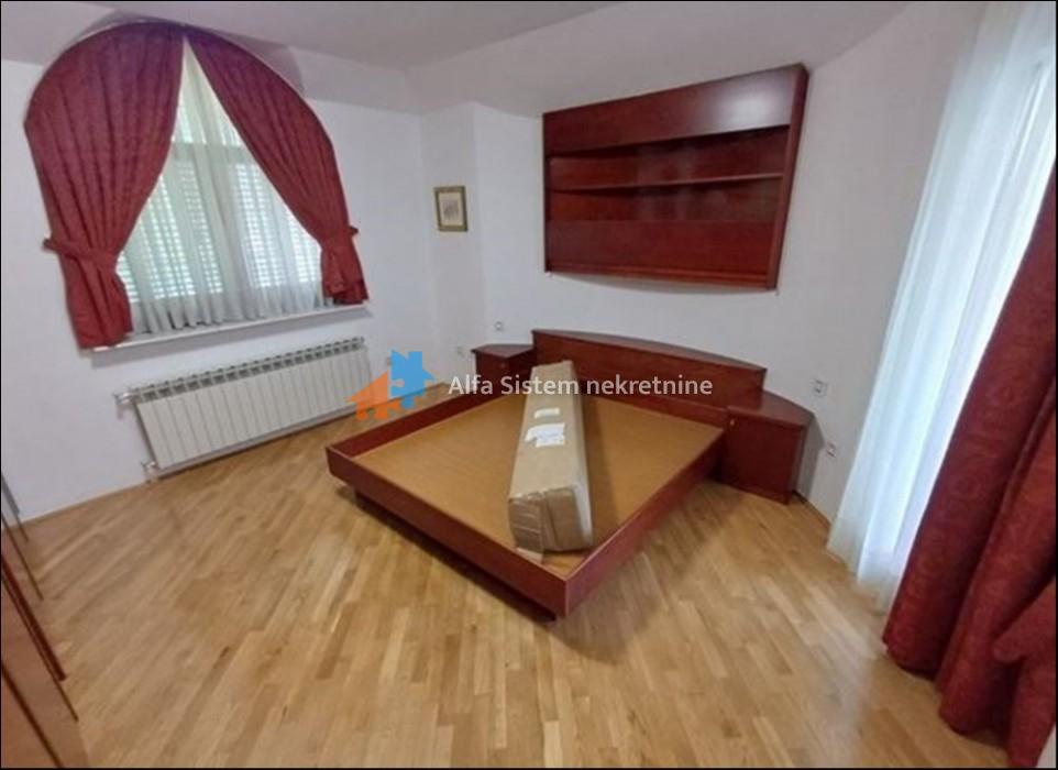Izdavanje: Kuća 300 m², Voždovac – Beograd