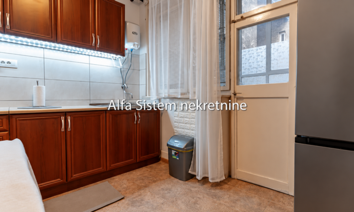 Izdavanje: Dvosoban stan 65 m², Savski venac – Beograd