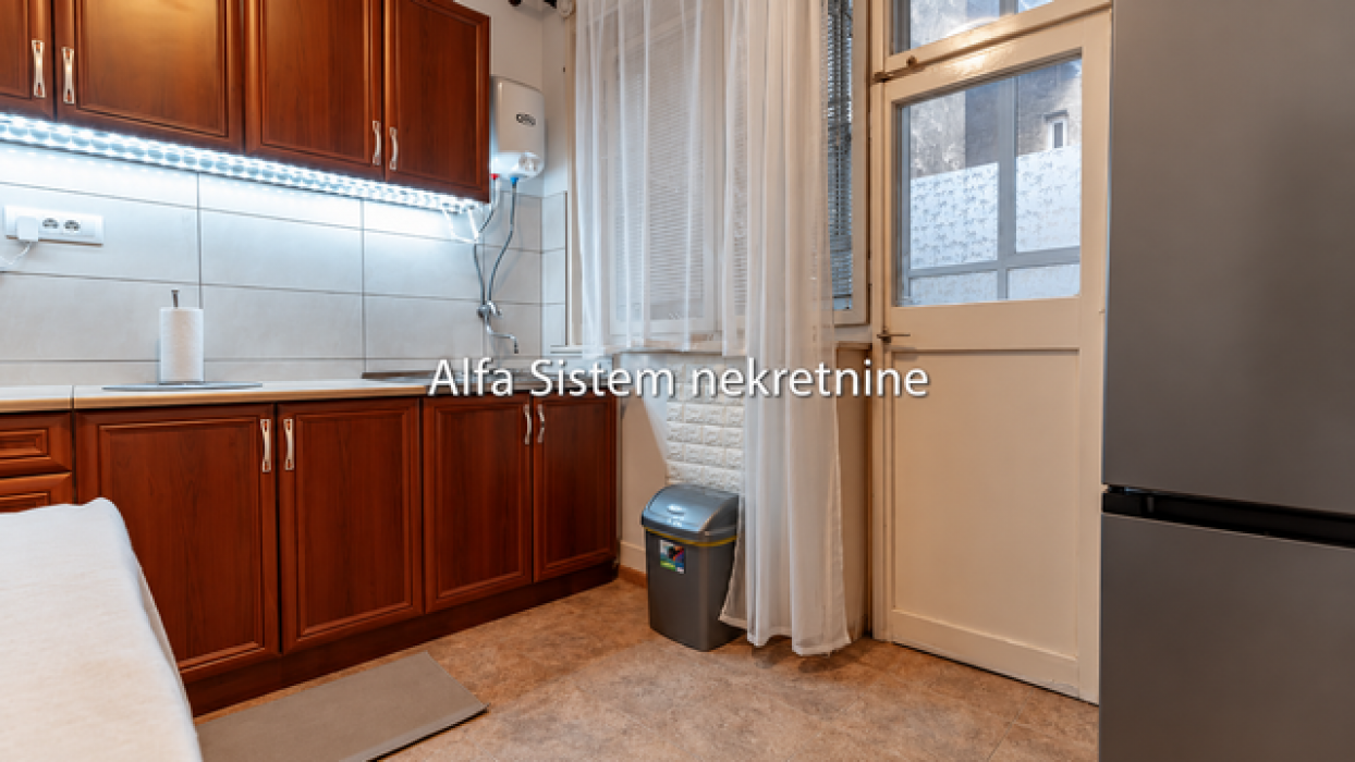 Izdavanje: Dvosoban stan 65 m², Savski venac – Beograd Izdavanje: Dvosoban stan 65 m², Savski venac – Beograd