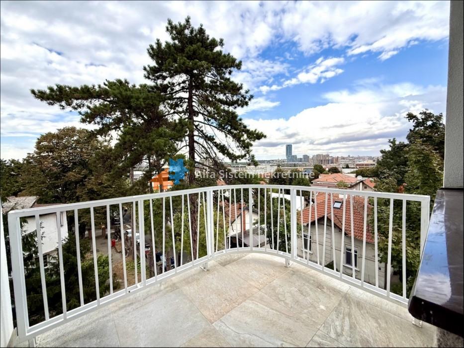 Izdavanje: Četvorosoban stan 123 m², Savski venac – Beograd