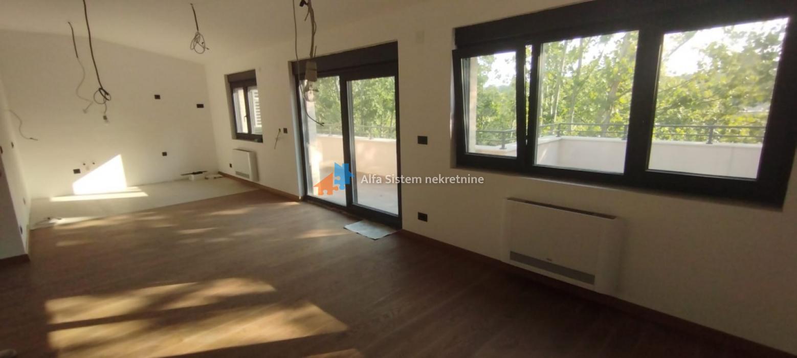 Izdavanje: Trosoban stan 80 m², Voždovac – Beograd Izdavanje: Trosoban stan 80 m², Voždovac – Beograd