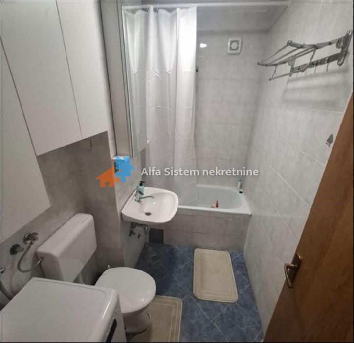 Izdavanje: Trosoban stan 52 m², Vračar – Beograd