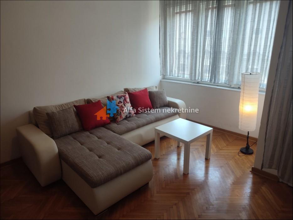 Izdavanje: Dvosoban stan 62 m², Stari grad – Beograd