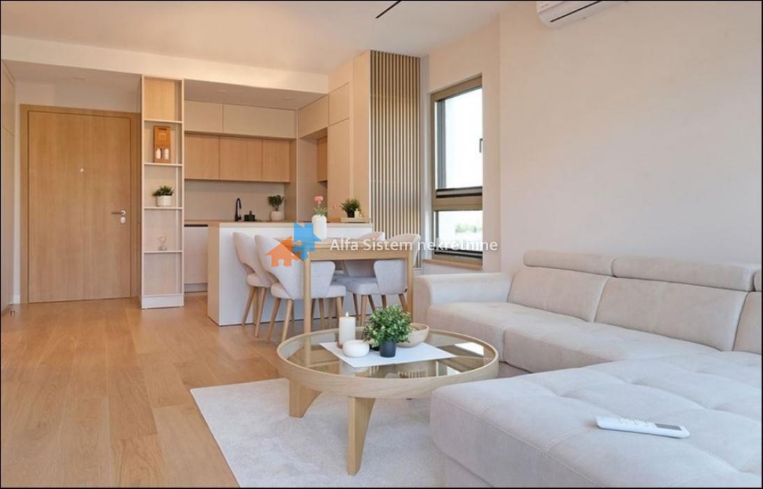 Izdavanje: Trosoban stan 73 m², Beograd na vodi – Beograd