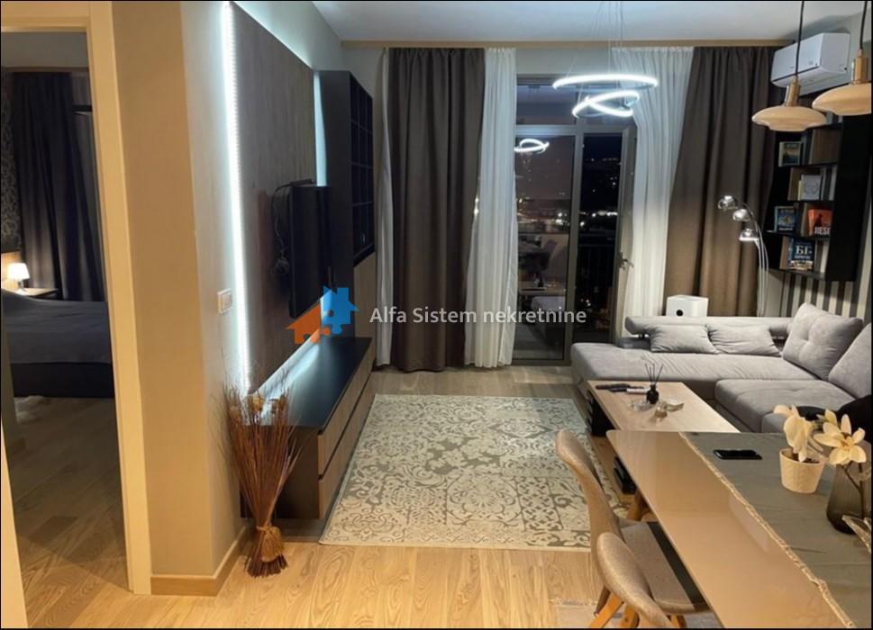 Izdavanje: Dvosoban stan 56 m², Beograd na vodi – Beograd