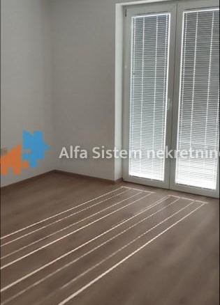 Izdavanje: Poslovni prostor 120 m², Zvezdara – Beograd