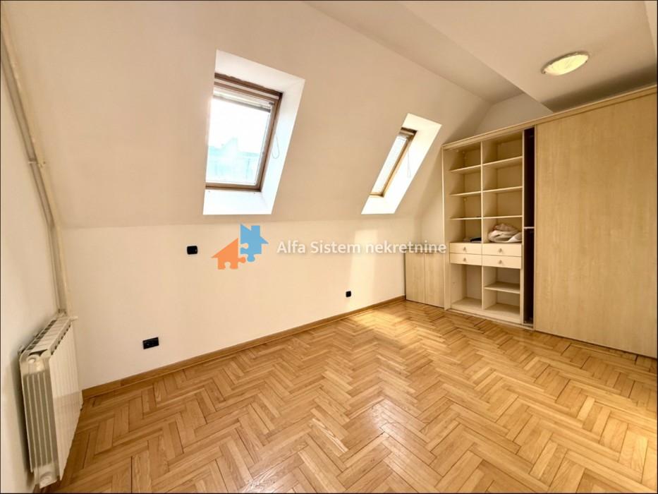 Prodaja: Šestosoban stan 208 m², Vračar – Beograd