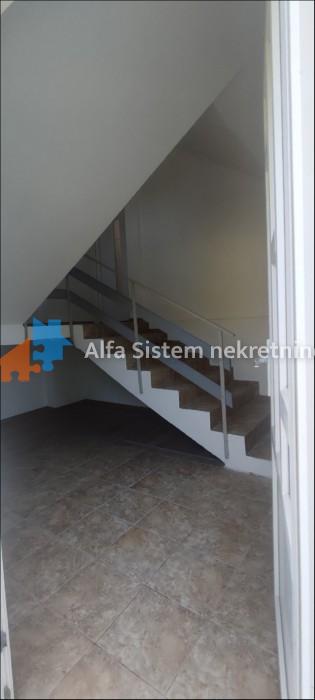 Izdavanje: Poslovni prostor 120 m², Zvezdara – Beograd