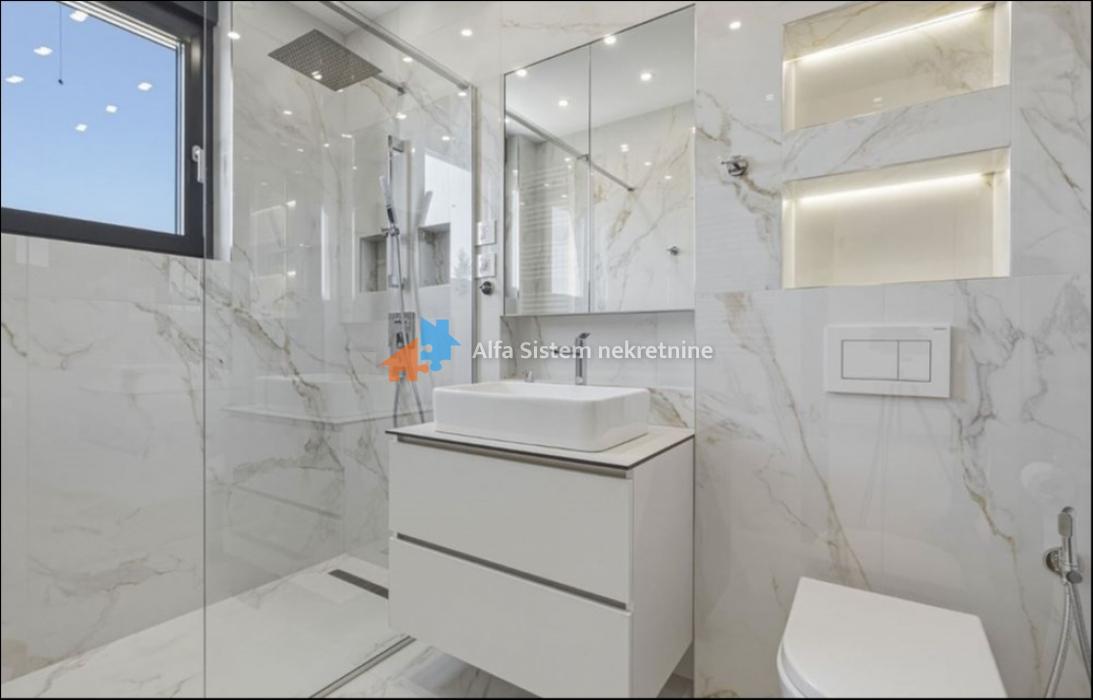 Izdavanje: Kuća 240 m², Dedinje – Beograd