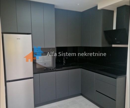 Izdavanje: Trosoban stan 66 m², Savski venac – Beograd