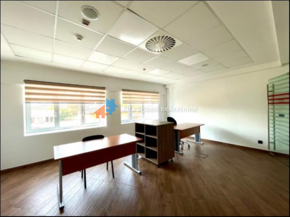 Izdavanje: Poslovni prostor 325 m², Zemun – Beograd