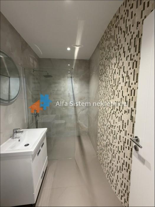 Izdavanje: Trosoban stan 125 m², Vračar – Beograd