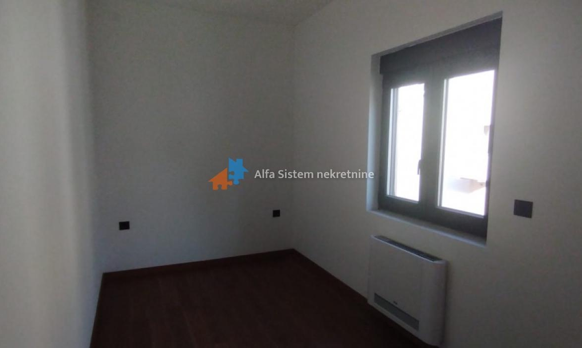 Izdavanje: Trosoban stan 80 m², Voždovac – Beograd