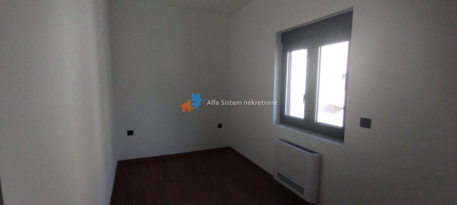 Izdavanje: Trosoban stan 80 m², Voždovac – Beograd Izdavanje: Trosoban stan 80 m², Voždovac – Beograd