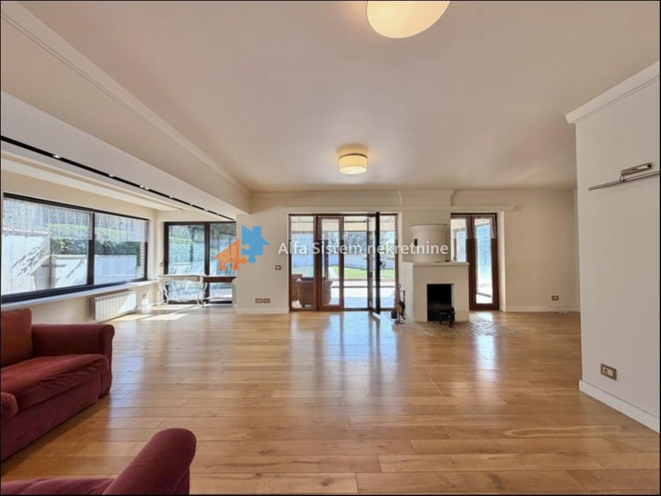 Izdavanje: Kuća 300 m², Banovo brdo – Beograd