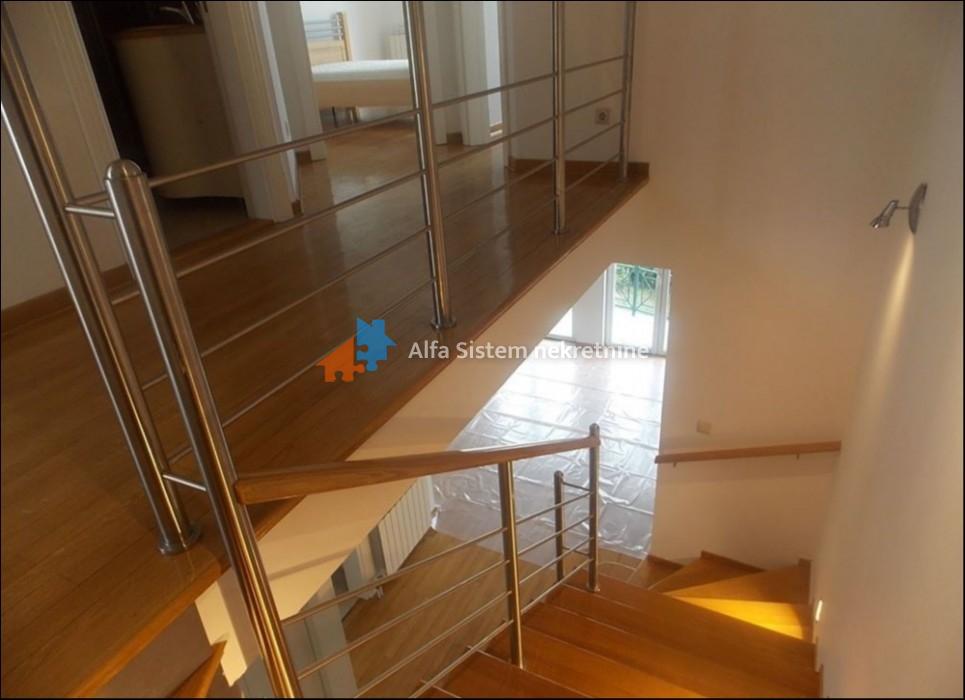 Izdavanje: Kuća 200 m², Dedinje – Beograd