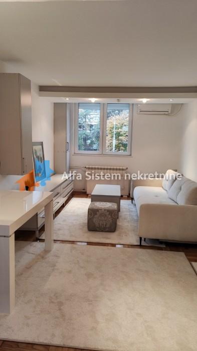 Izdavanje: Dvosoban stan 40 m², Voždovac – Beograd