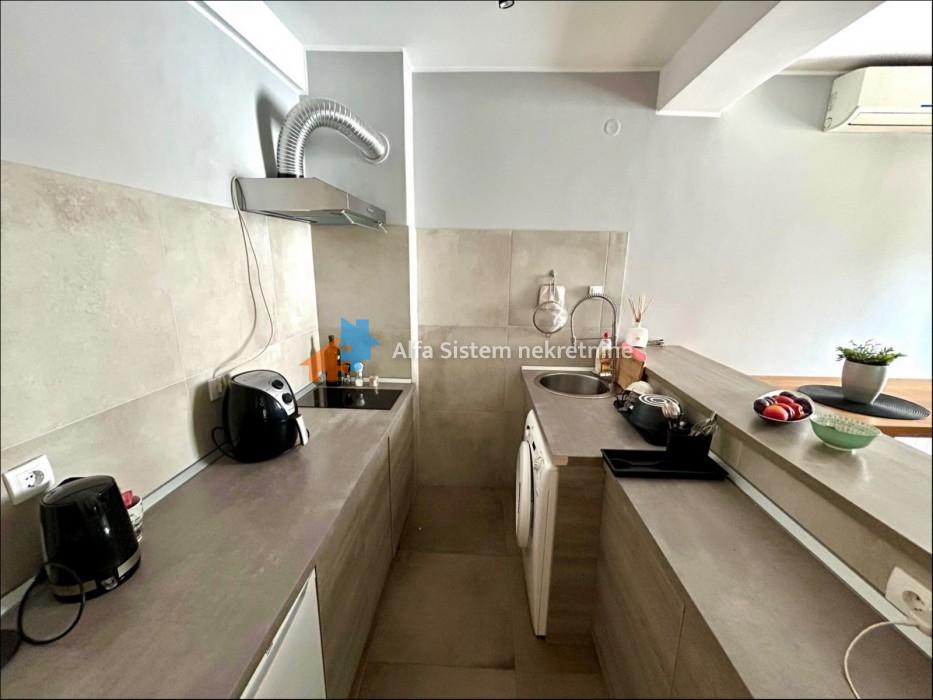 Izdavanje: Trosoban stan 80 m², Vračar – Beograd