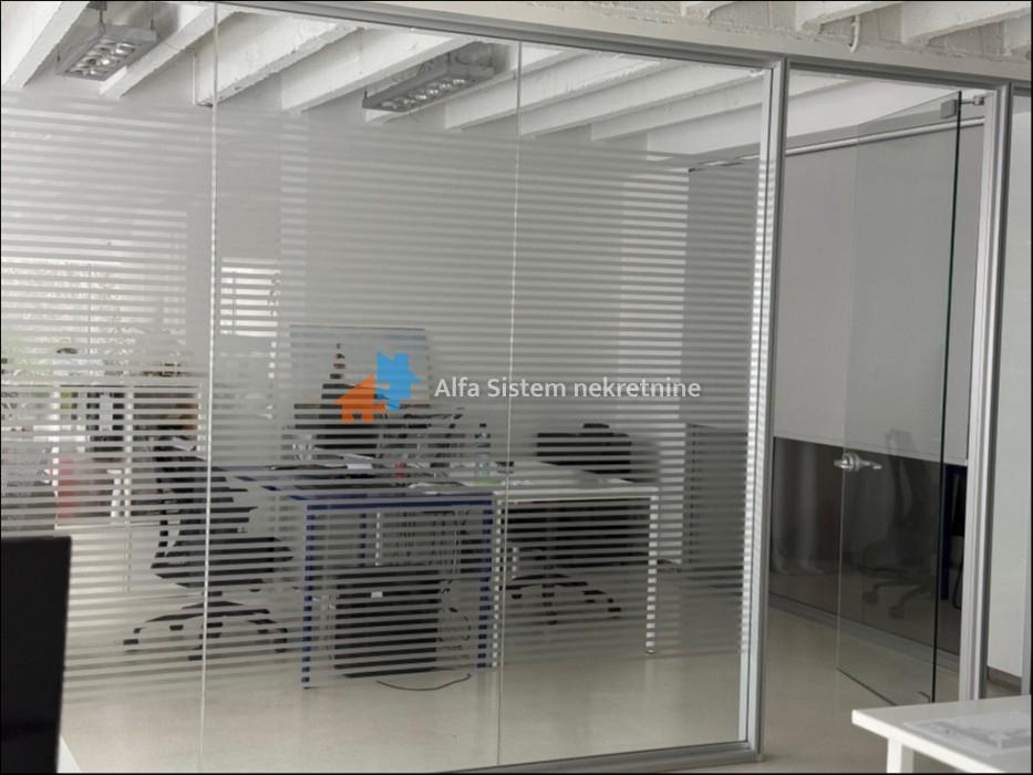 Izdavanje: Poslovni prostor 281 m², Stari grad – Beograd