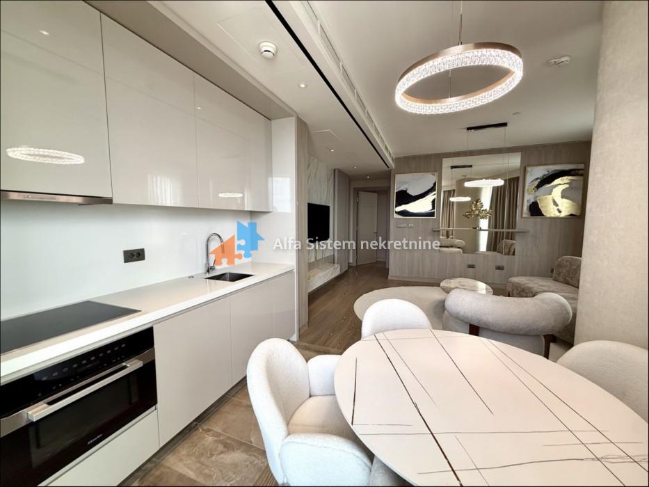 Izdavanje: Dvosoban stan 74 m², Savski venac – Beograd