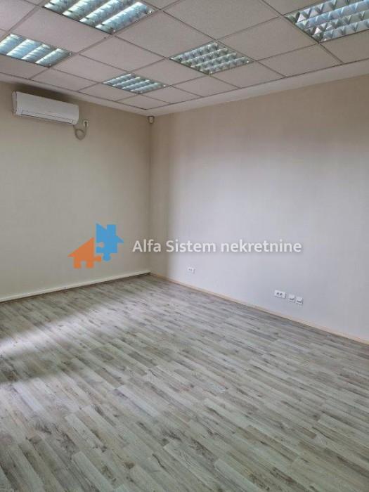 Izdavanje: Poslovni prostor 216 m², Savski venac – Beograd