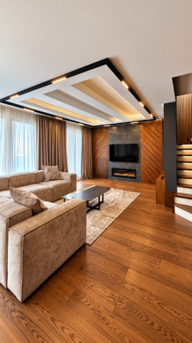 Izdavanje: Četvorosoban stan 275 m², Vračar – Beograd