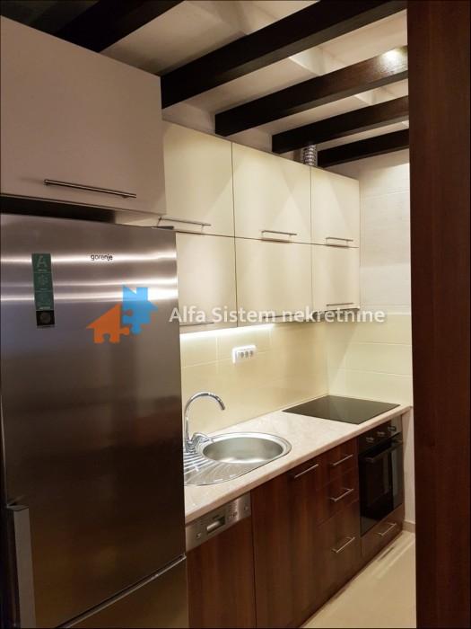 Izdavanje: Trosoban stan 62 m², Zvezdara – Beograd