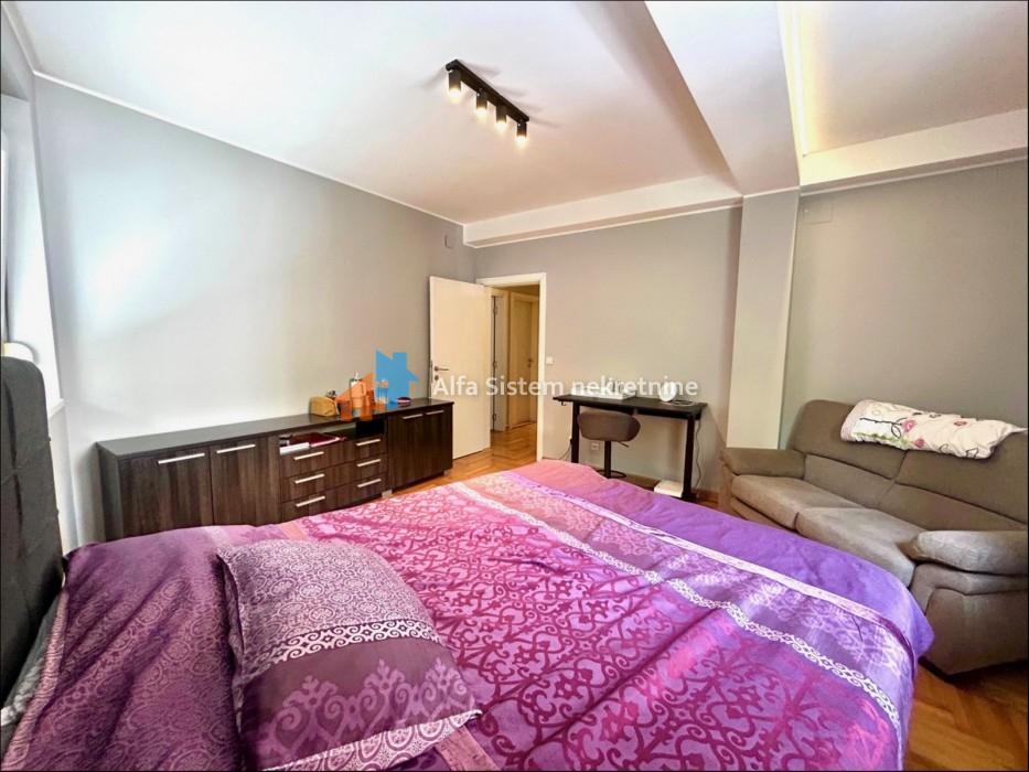 Izdavanje: Trosoban stan 80 m², Vračar – Beograd