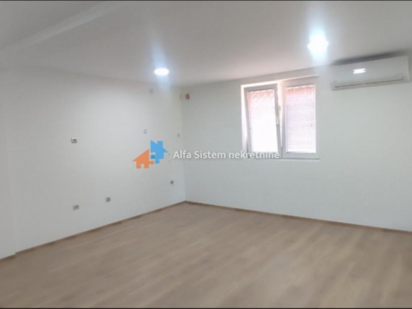 Izdavanje: Poslovni prostor 120 m², Zvezdara – Beograd