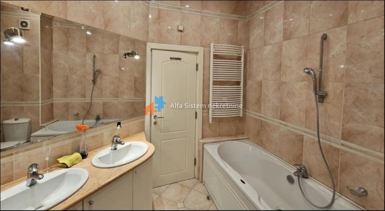 Izdavanje: Kuća 200 m², Dedinje – Beograd Izdavanje: Kuća 200 m², Dedinje – Beograd