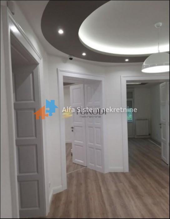 Izdavanje: Poslovni prostor 130 m², Vračar – Beograd