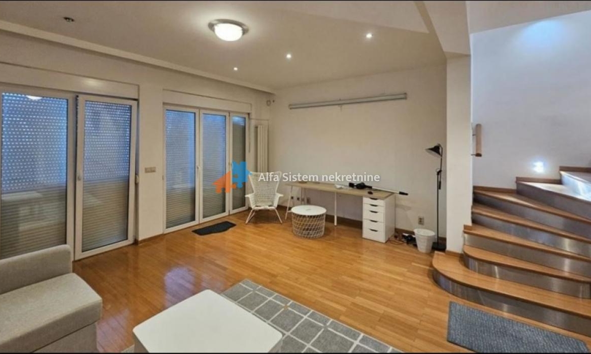 Izdavanje: Kuća 200 m², Dedinje – Beograd