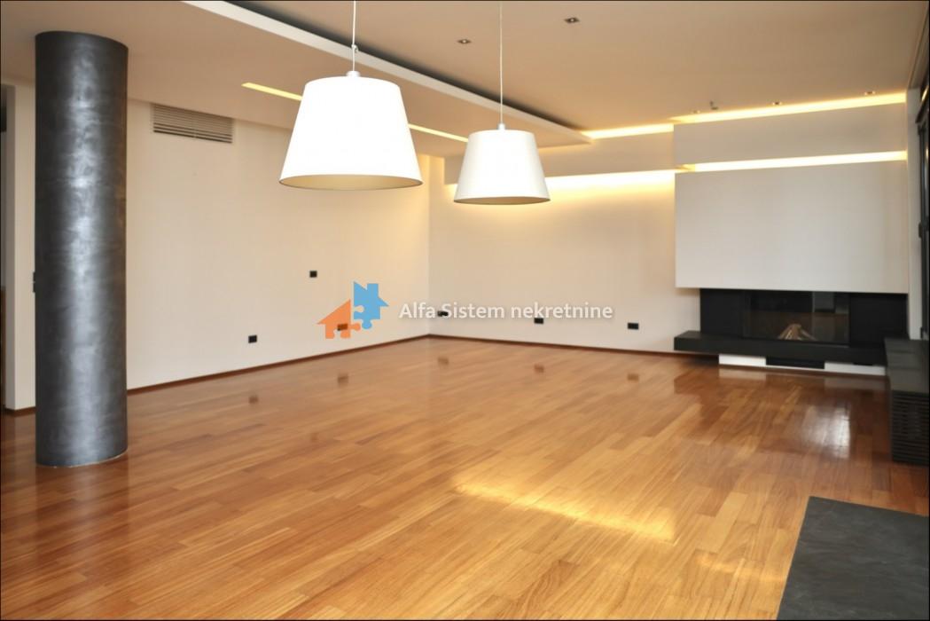 Izdavanje: Petosoban stan 176 m², Vračar – Beograd