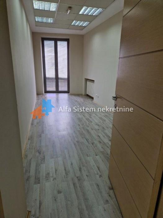 Izdavanje: Poslovni prostor 216 m², Savski venac – Beograd