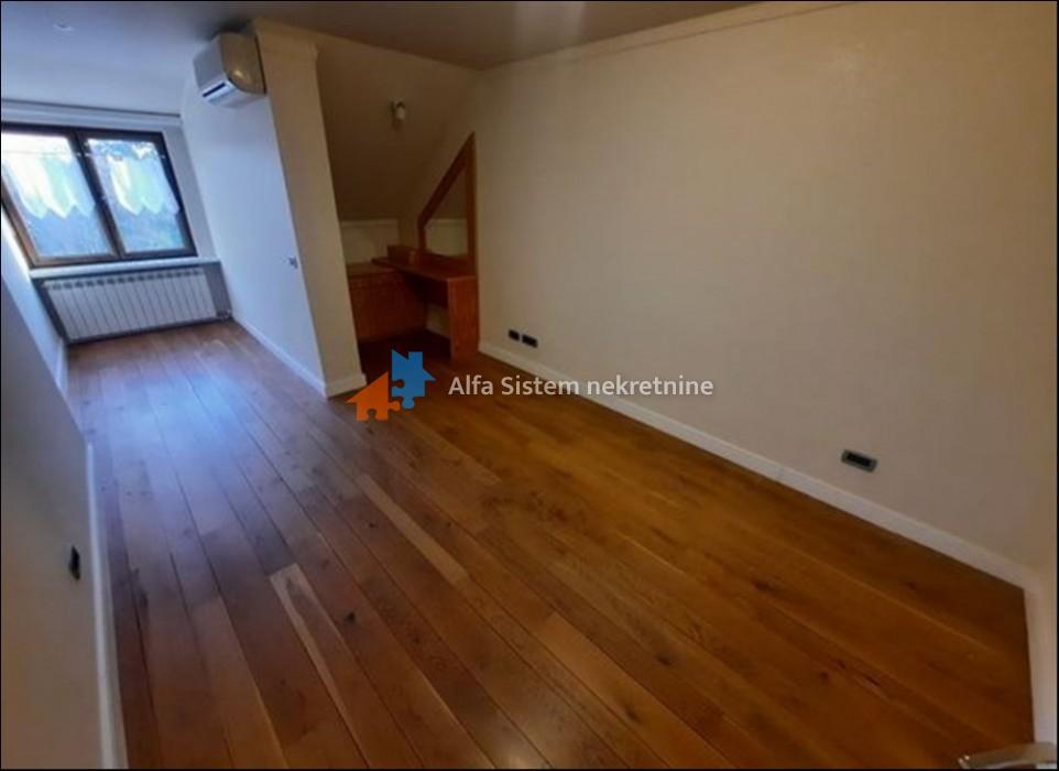 Izdavanje: Kuća 300 m², Banovo brdo – Beograd
