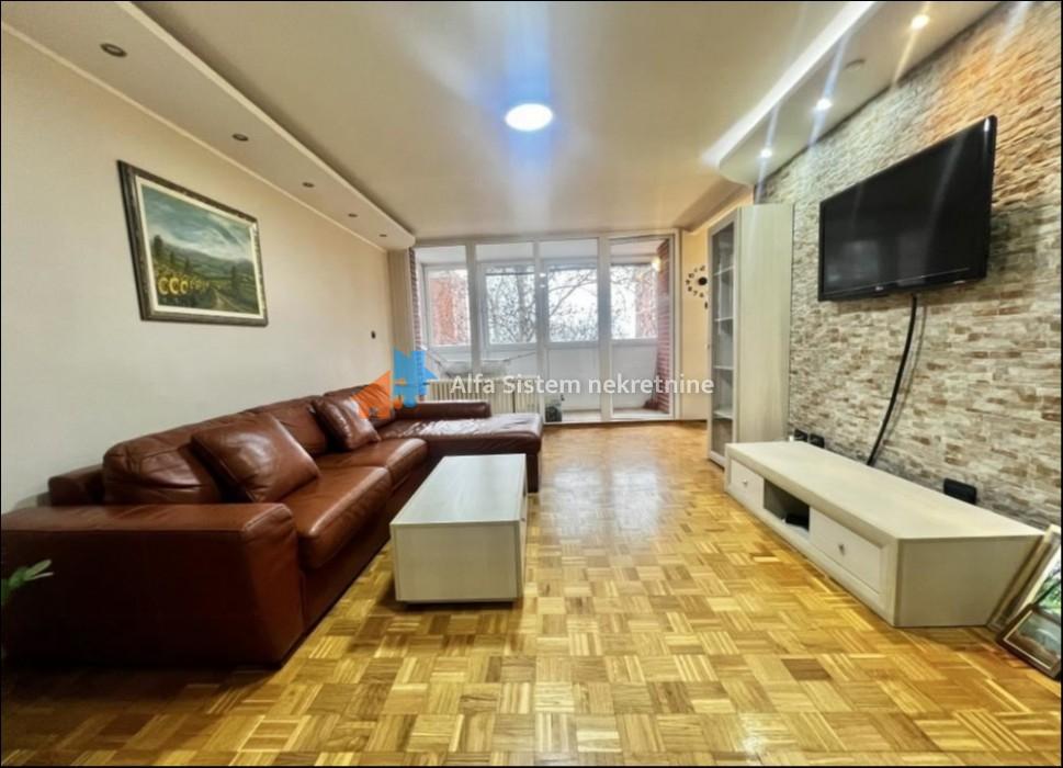 Izdavanje: Trosoban stan 84 m², Zvezdara – Beograd