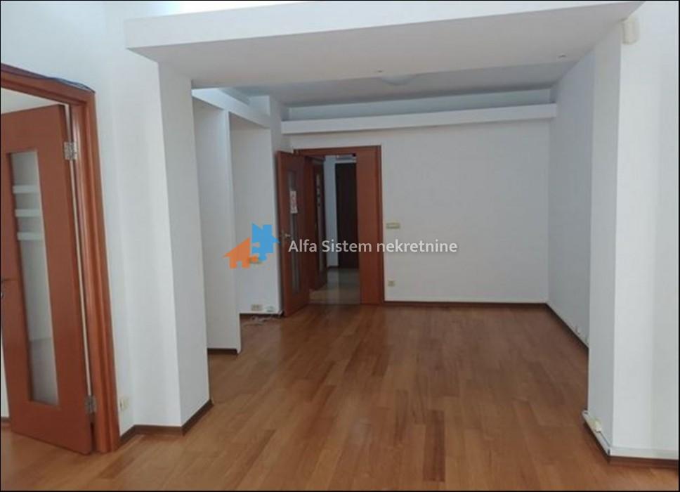 Izdavanje: Poslovni prostor 150 m², Voždovac – Beograd