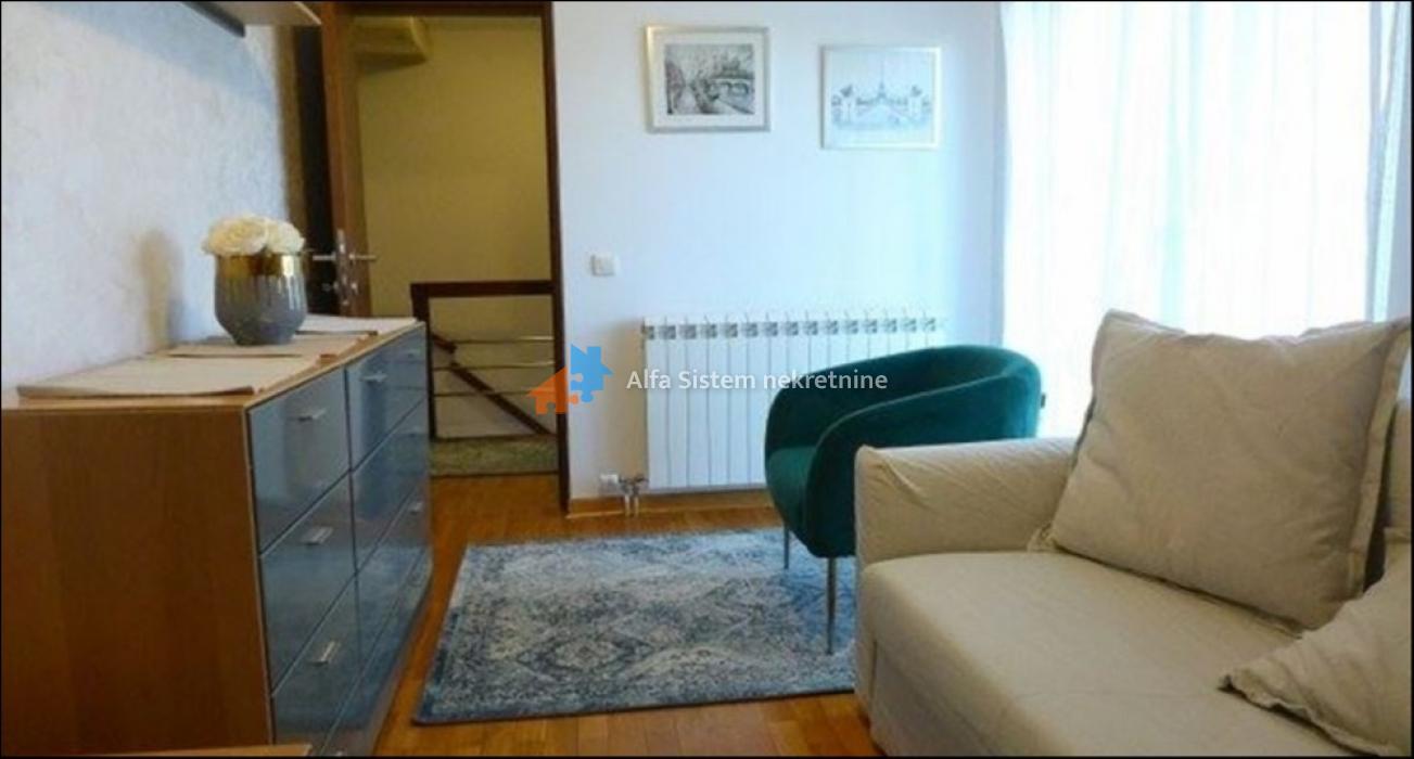 Izdavanje: Četvorosoban stan 115 m², Dedinje – Beograd Izdavanje: Četvorosoban stan 115 m², Dedinje – Beograd