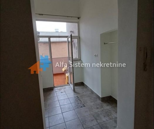 Izdavanje: Trosoban stan 95 m², Palilula – Beograd