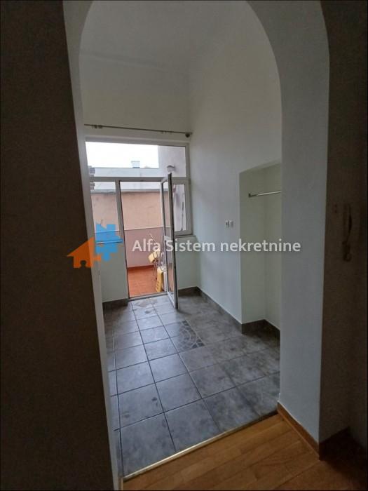 Izdavanje: Trosoban stan 95 m², Palilula – Beograd