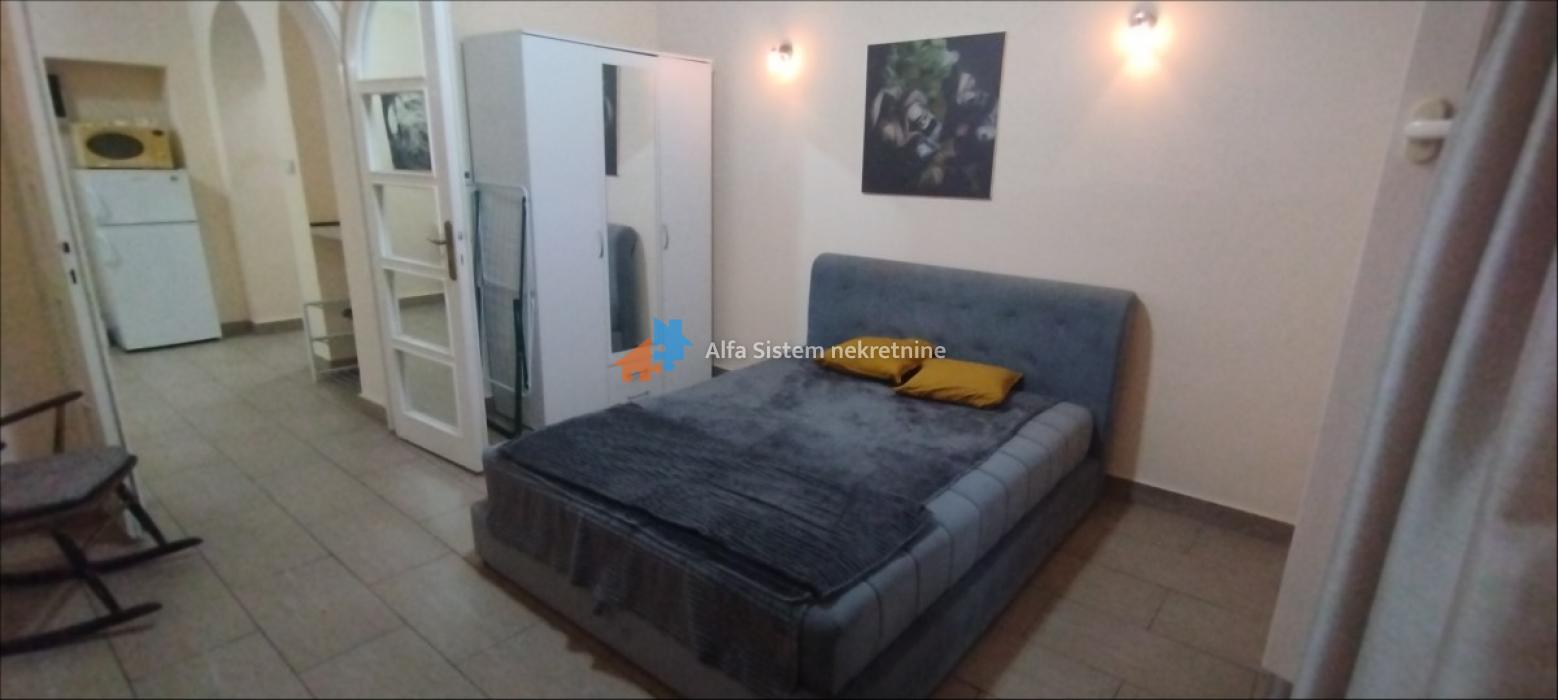 Izdavanje: Dvosoban stan 51 m², Vračar – Beograd Izdavanje: Dvosoban stan 51 m², Vračar – Beograd