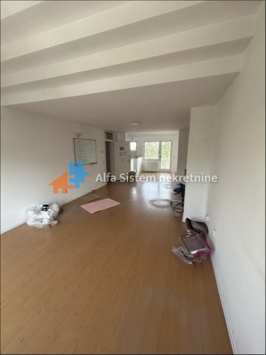 Izdavanje: Petosoban stan 176 m², Voždovac – Beograd