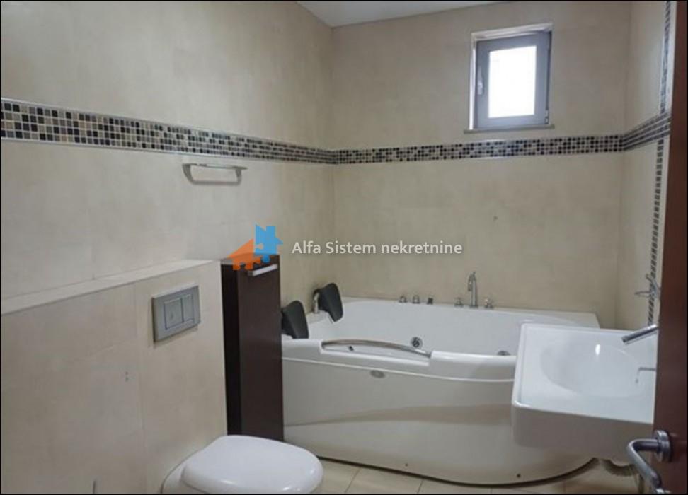 Izdavanje: Poslovni prostor 150 m², Voždovac – Beograd